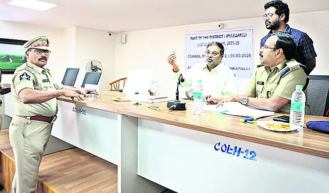 2 మద్యం బార్లకు లైసెన్సుల మంజూరు 