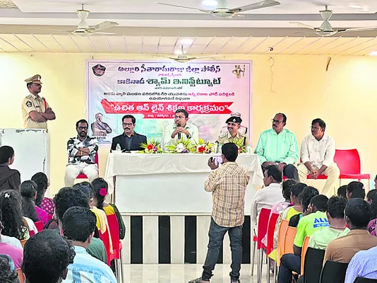 పోటీపరీక్షల్లో విజయం సాధించేందుకే ‘సంకల్పం’ 