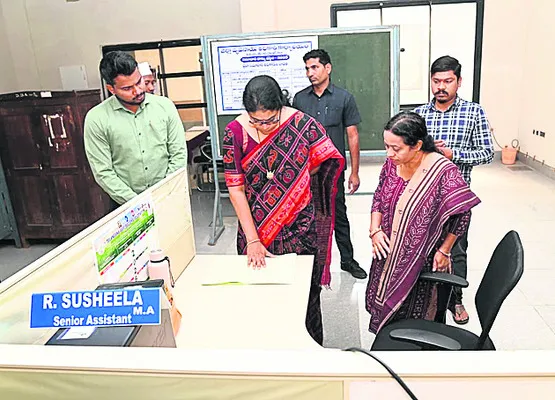 సమయపాలన పాటించకుంటే చర్యలు