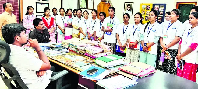 వృత్తి నైపుణ్యాలతో స్వయం ఉపాధి