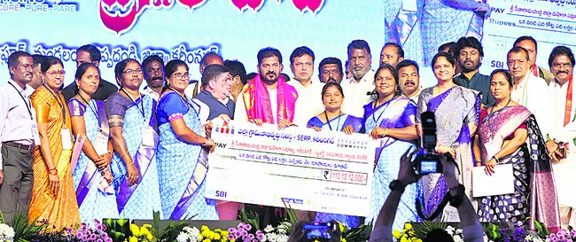 కాంగ్రెస్‌ జెండా ఎగరాలి