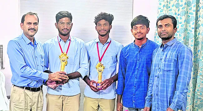 రాష్ట్రస్థాయి పోటీల్లో పాలిటెక్నిక్‌ విద్యార్థుల ప్రతిభ