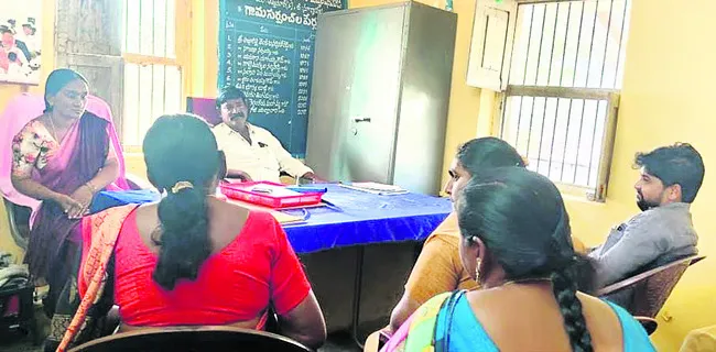 పంచాయతీ నిధులు స్వాహా!