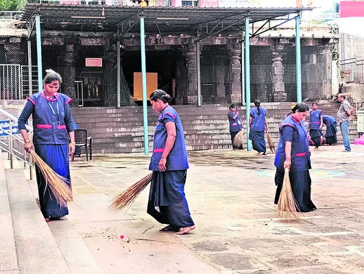 పద్మావతికే.. ఫలహారం!