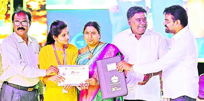 పిల్లల భవిష్యత్‌పై తల్లిదండ్రుల పాత్ర కీలకం 
