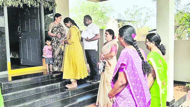 ఏడేళ్లకొచ్చిన ఓట్ల పండుగ