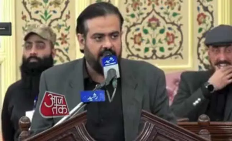 భారత్‌ని ముక్కలు చేస్తాం..  పాక్ సభలో LET తీవ్రవాది 