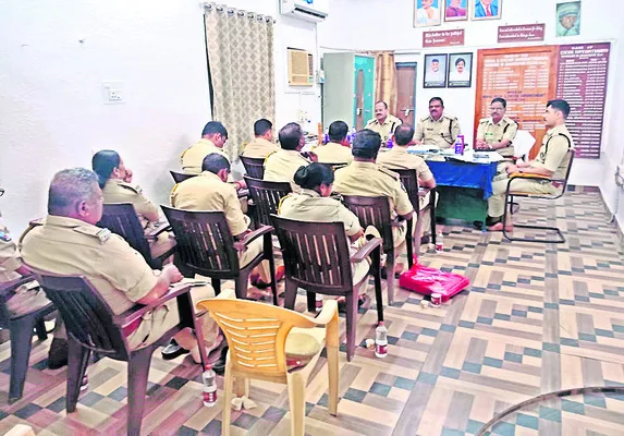 అక్రమ మద్యం కట్టడికి చర్యలు : ఎకై ్సజ్‌ డీసీ నాగమద్దయ్య