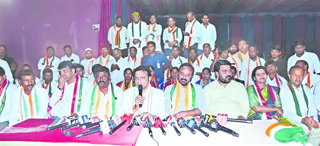 ఆర్థిక వ్యవస్థను గాడిన పెడుతున్నాం