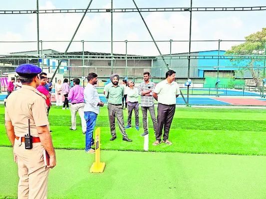 క్రీడా ప్రాంగణంగా వేలచ్చేరి 