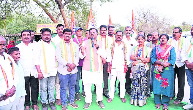 కొత్త గనులు ఎందుకు తేలేదో చెప్పాలి