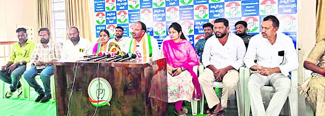 దళిత పక్షపాతి ఎమ్మెల్యే రాజేందర్‌రెడ్డి