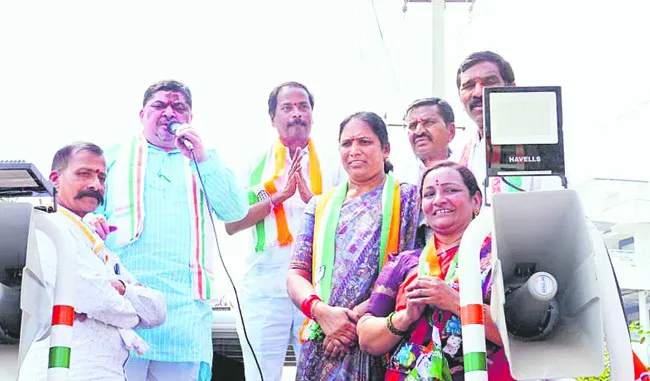 కాంగ్రెస్‌తోనే పట్టణాల అభివృద్ధి