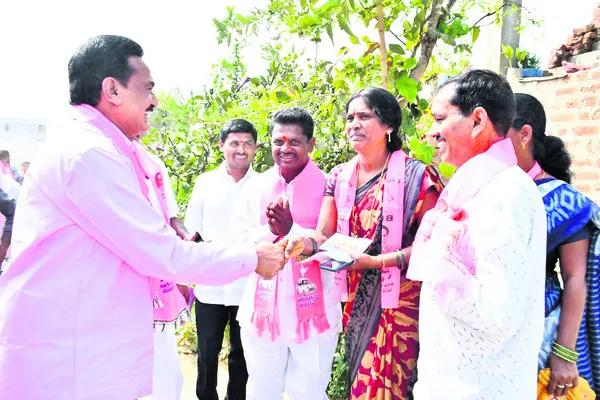 విజయమే లక్ష్యంగా బీఆర్‌ఎస్‌ దూసుకెళ్తోంది 