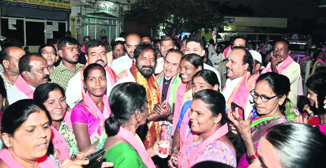 కాంగ్రెస్‌ పాపాలను ప్రజల్లో ఎండగట్టాలి 