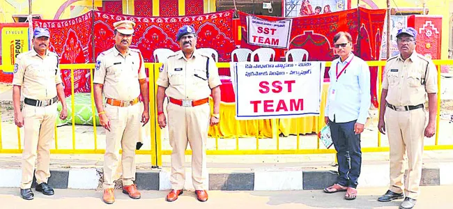 పారదర్శకంగా ఎన్నికల నిర్వహణ