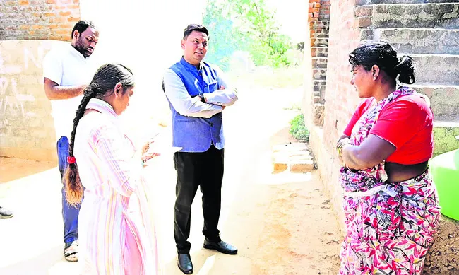 ఫ్యామిలీ సర్వే పక్కాగా చేపట్టాలి 