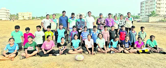 రాష్ట్రస్థాయి రగ్బీ పోటీలకు జిల్లా జట్ల ఎంపిక 