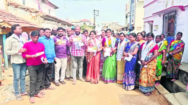 ‘ఆడబిడ్డ పెళ్లికి రూ. 11 వేల కానుకిస్తా’