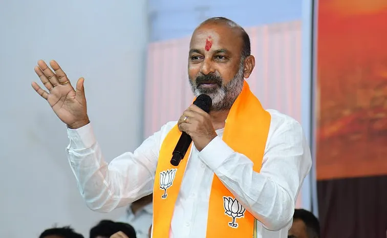 BJP MP Bandi Sanjay In Karimnagar Election Campaign