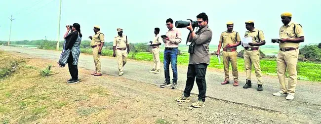 కొల్లేరులో పక్షుల కనువిందు