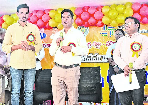 దివ్యాంగ బాలలను ప్రోత్సహించాలి 