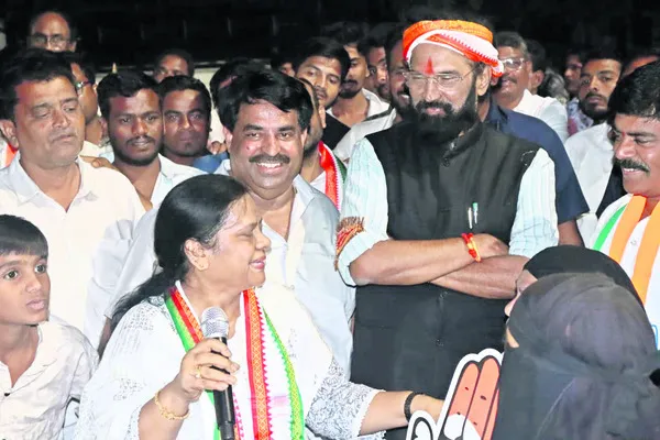 36 వార్డులు గెలిపిస్తే రూ.కోటి నజరానా 