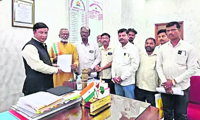 చేనేతలకు చేయూత ఏదీ? 