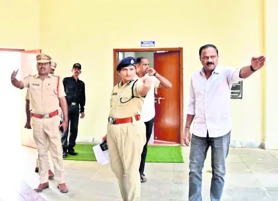 ఓట్ల లెక్కింపు కేంద్రాల్లో పటిష్ట భద్రత 