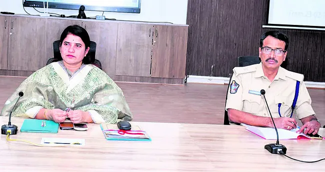 ఇంటర్‌ పరీక్షలకు పకడ్బందీ ఏర్పాట్లు