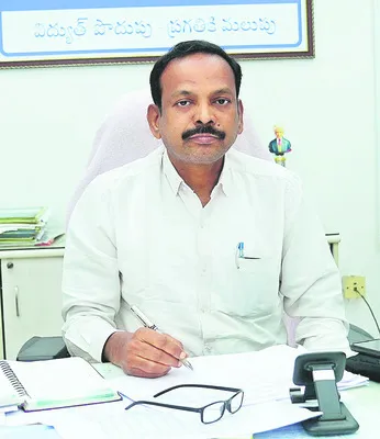 కరెంట్‌ కోతలు ఎక్కడా లేవు