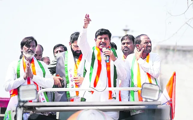 కాంగ్రెస్‌తోనే అభివృద్ధి సాధ్యం 