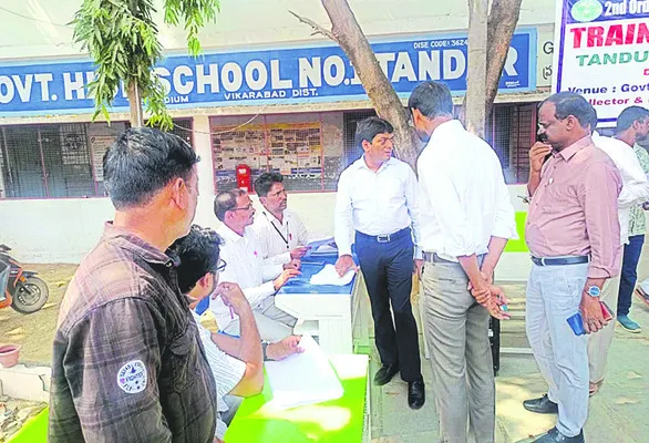 తాండూరుకు మహర్దశ మున్సిపాలిటీలను ఆదర్శవంతంగా తీర్చిదిద్దేందుకు ప్రభుత్వం తగిన చర్యలు తీసుకుంటోంది.