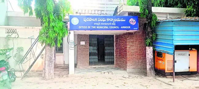 బల్దియా బరిలో ఉన్నత విద్యావంతులు 