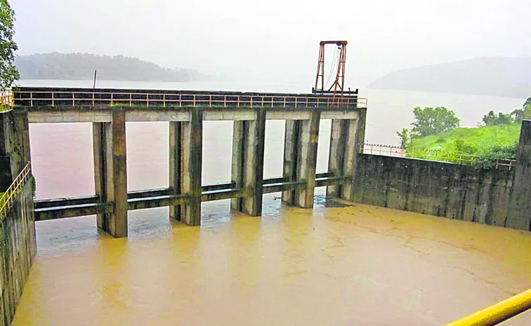 Union Cabinet Secretary unhappy over delay in Devadula Lift Irrigation Scheme project work