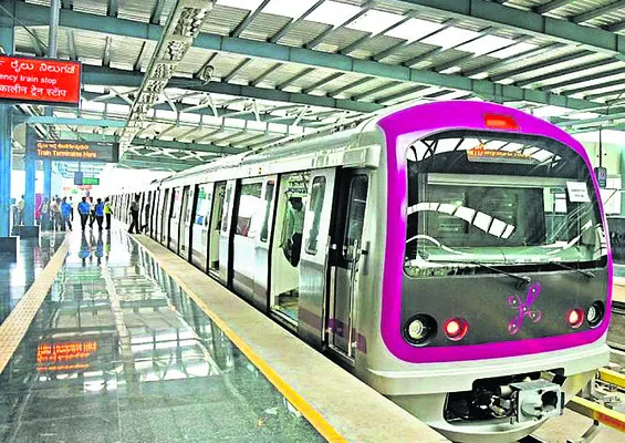 మెట్రో హైడ్రామా