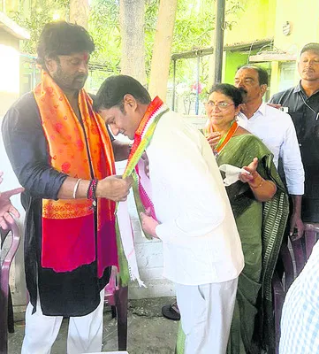 కాంగ్రెస్‌లో చేరిక
