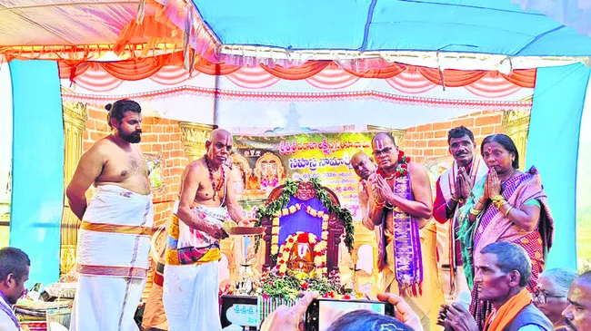 హుకుంపేటలో అప్పన్న సహస్రనామార్చన
