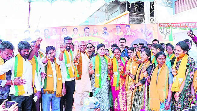 ధర్మం కోసం ఏకమవ్వాలి