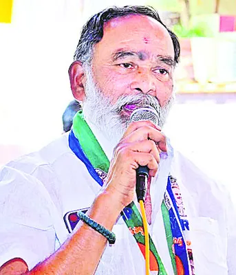 మెడికల్‌ కాలేజీని ప్రైవేటుపరం చేస్తే ఊరుకోం