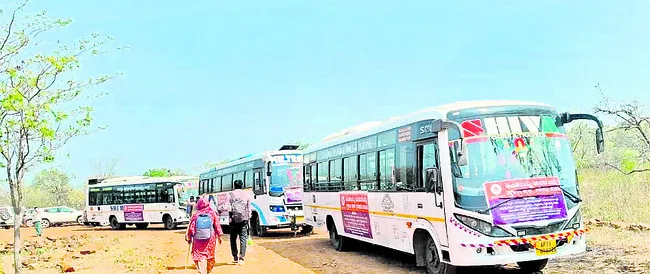 భక్తులకు ఉచిత బస్సు ప్రయాణం 
