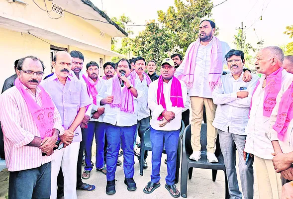 నేను కనిపిస్తున్నానా..