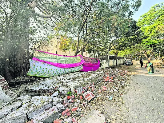 కంటి ఆస్పత్రి.. కళావిహీనం