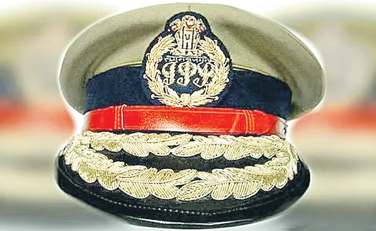 పెండింగ్‌లో ‘పోలీస్‌’ ఫైల్‌!