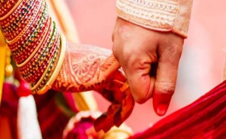 Viral: Man Divorces Wife After She Refuses To Quit Job For Mother-In-Law