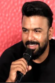  Tharun Bhascker Dhaassyam Comments on Vijay Devarakonda marriage8