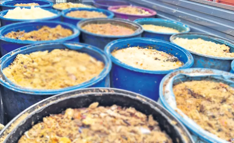 చికెన్‌ వ్యర్థాలతో 'కాసుల వేట'