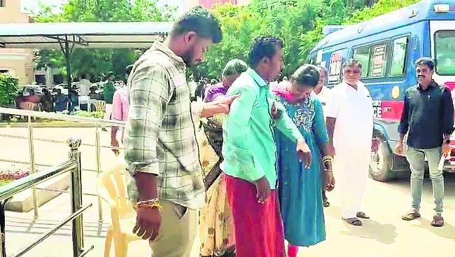 వి.కోట మండలంలో పరిపాలనా నిర్వేదం 
