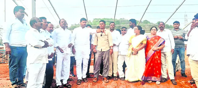 గిరిజనులంటే జగన్‌కు ప్రత్యేక అభిమానం 