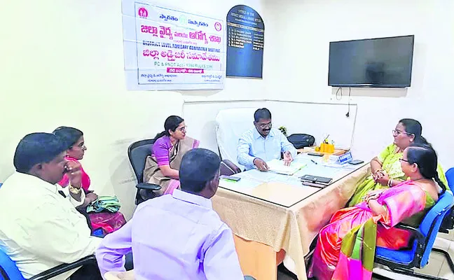 భ్రూణ హత్యలు నివారించాలి   